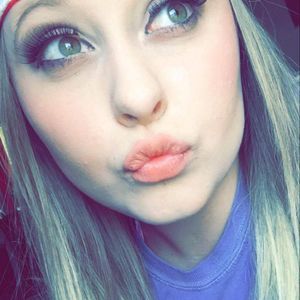 Meet your Posher, Savannah